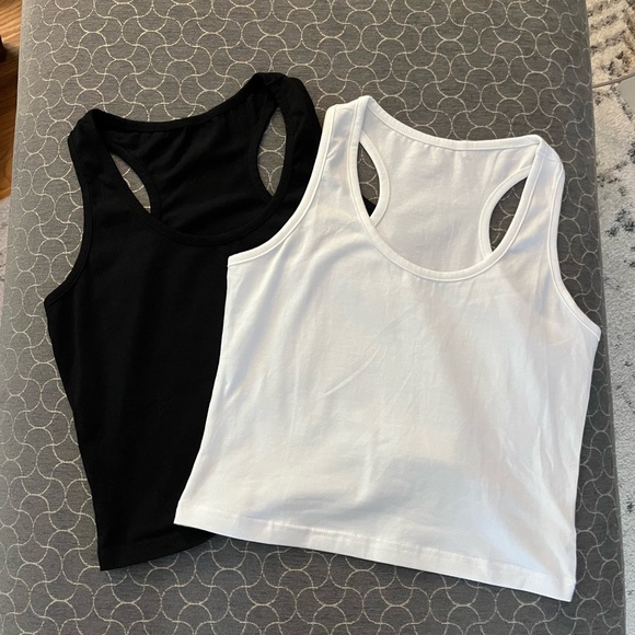 Tops - Women’s Size Large Cropped Tank Top